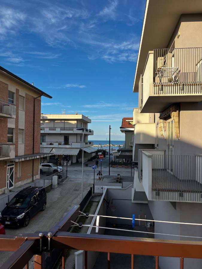 Casa Vacanze Dalla Lory Rimini Exterior photo